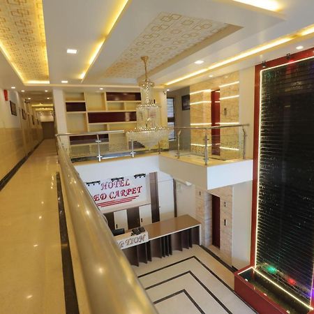 آغْرا Hotel Sahib'S Red Carpet - The Family & Corporate Hotel المظهر الخارجي الصورة