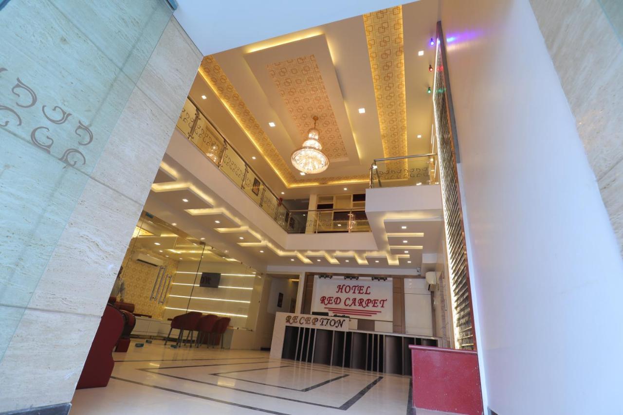 آغْرا Hotel Sahib'S Red Carpet - The Family & Corporate Hotel المظهر الخارجي الصورة