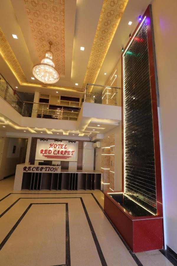 آغْرا Hotel Sahib'S Red Carpet - The Family & Corporate Hotel المظهر الخارجي الصورة